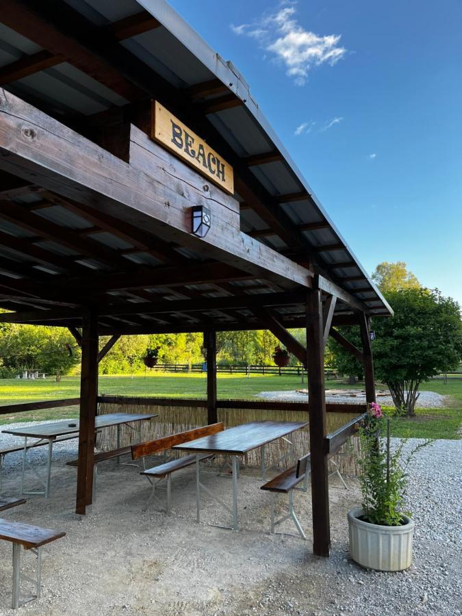 Green River - Robinzonski Kamp Hotel Duga Resa Exterior photo